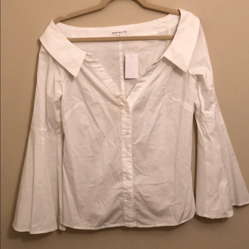 🎉SALE🎉 New With Tags Socialite Top